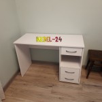 Стол для ноутбука и кресло от Мебель-24